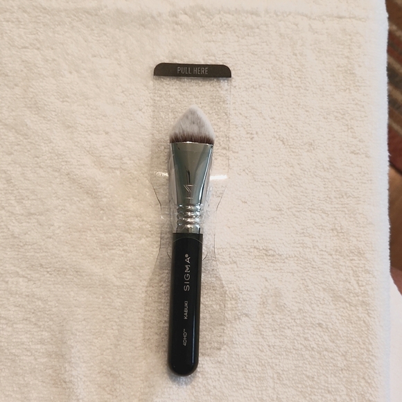 SIGMA 4DHD KABUKI FOUNDATION BRUSH NWOT - Picture 2 of 4